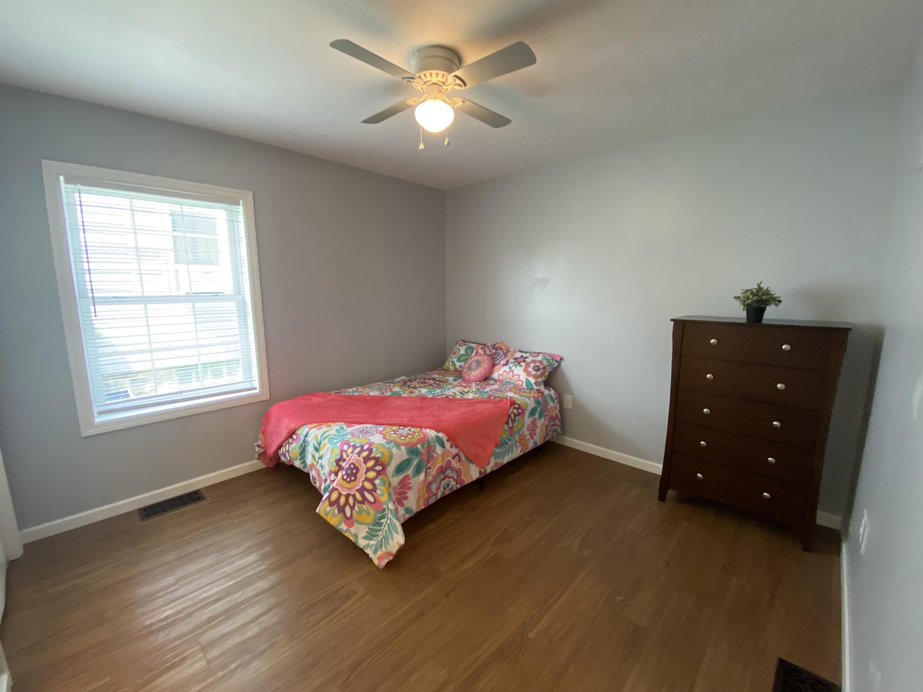 558 Locust St, 1 – photo 4
