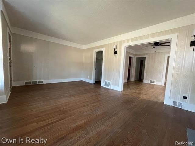 2490 Glendale Street – photo 3