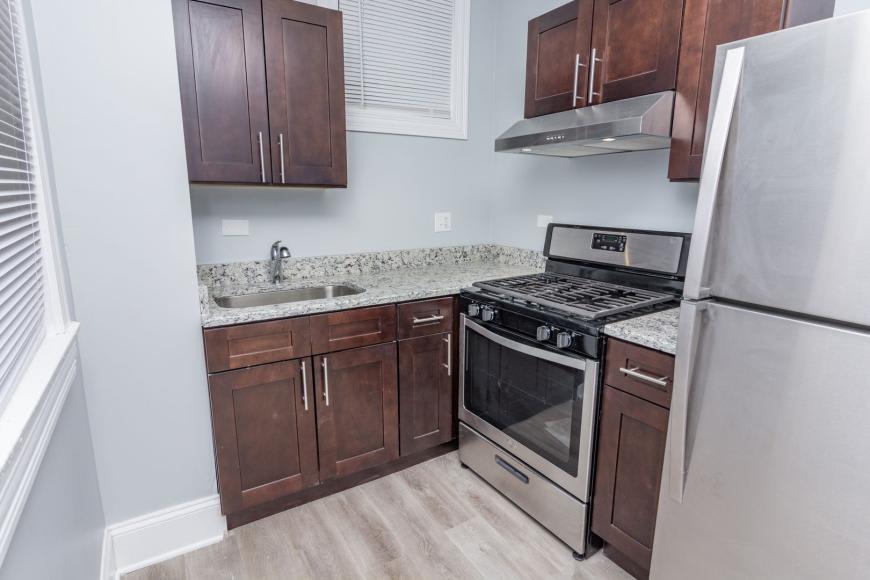 2822 East 78th St. – photo 3
