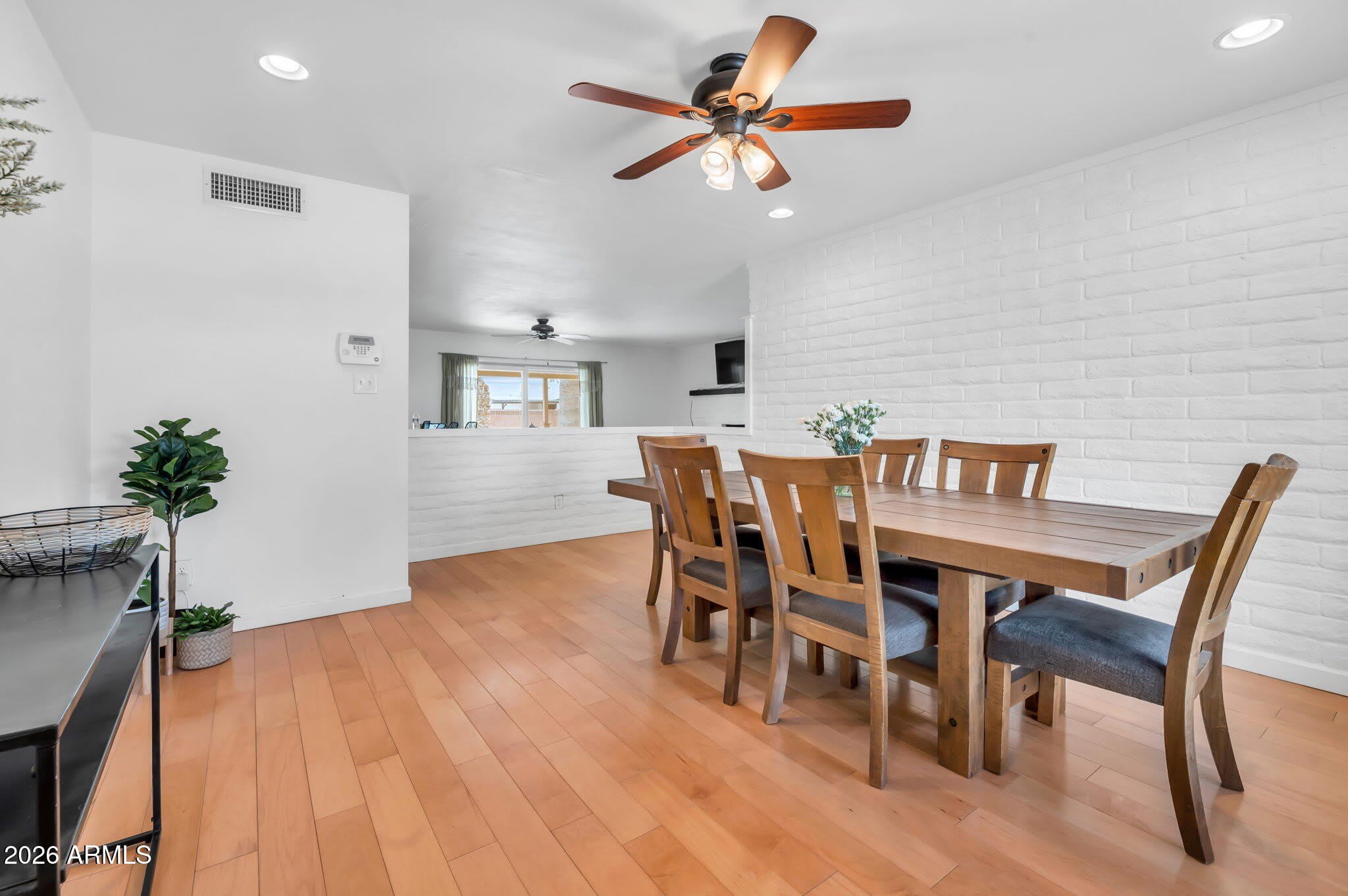 1275 E CAMPUS Drive – photo 3