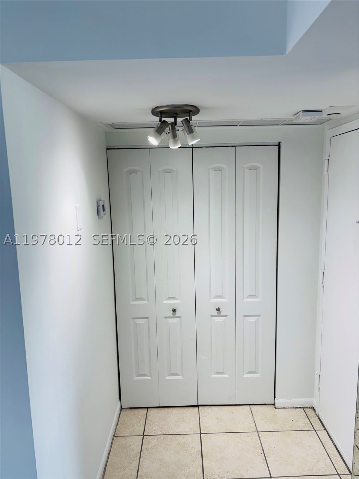 2333 Brickell Ave – photo 3