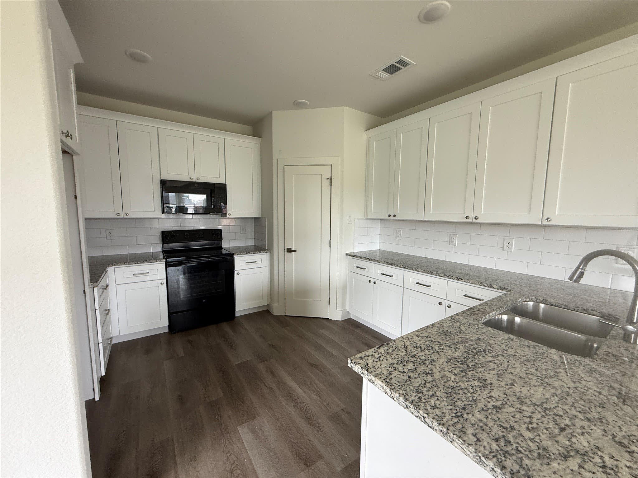 100 Kentucky Drive – photo 5