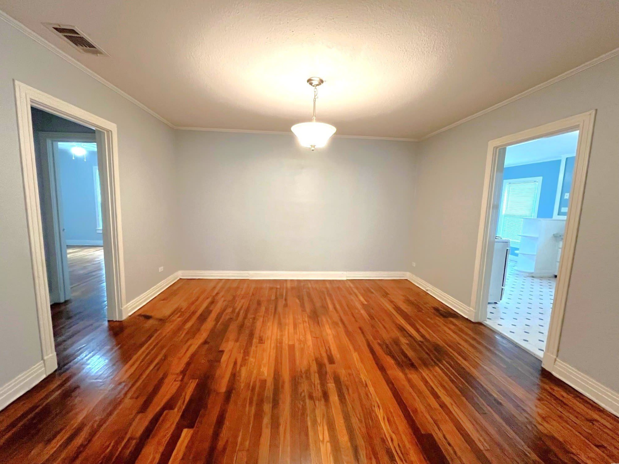 1322 W Bond Street – photo 5