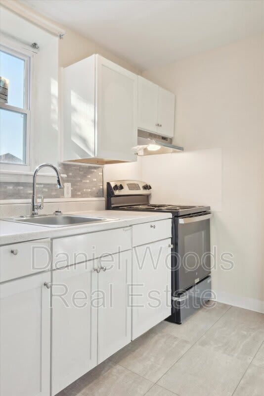 758 S 52nd St – photo 4