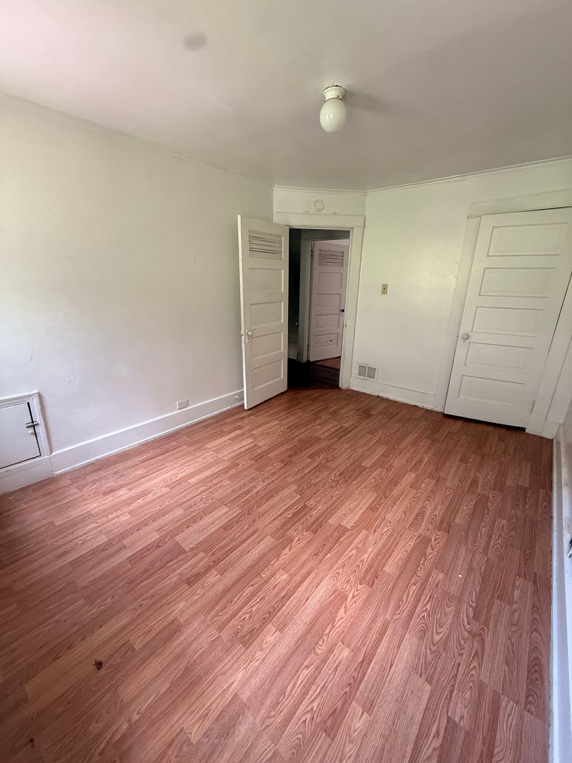 2 Bedroom 1 Bathroom Townhouse For Rent – photo 3