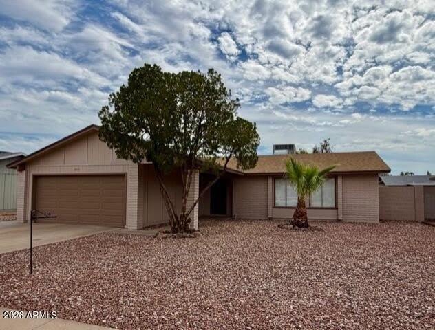 10021 N 47th Drive – photo 1