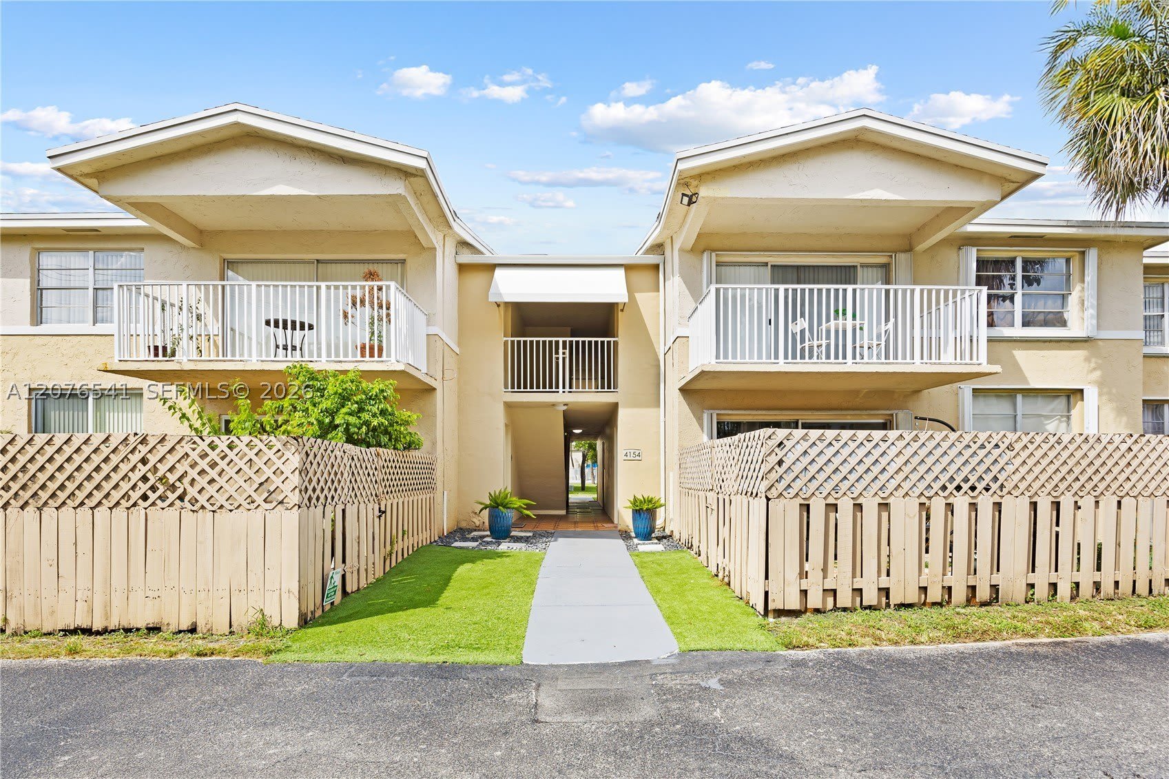 4154 NW 79th Ave – photo 1