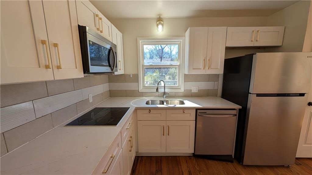 3915 Emerald N Drive – photo 4