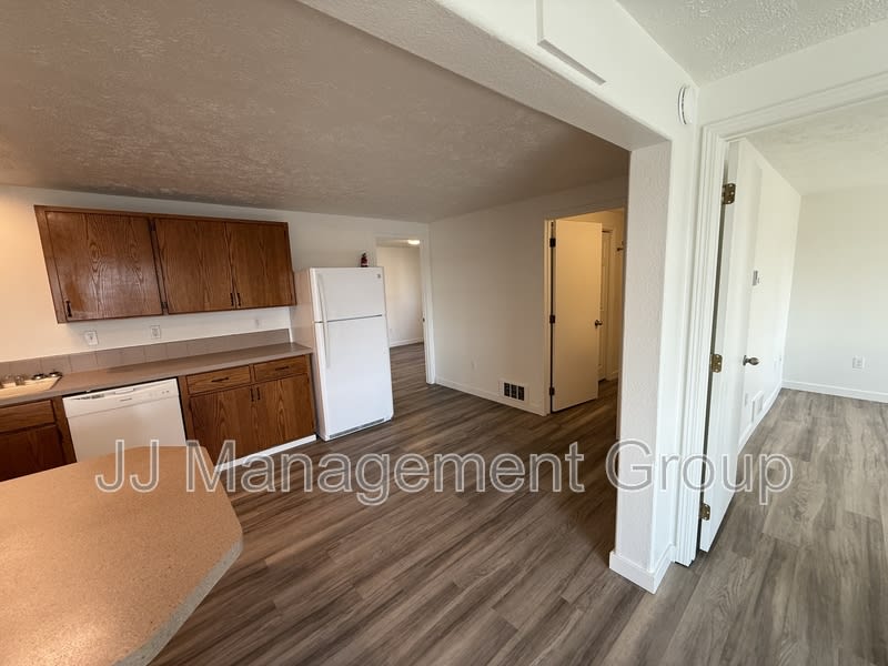 1231 2nd Street – photo 3
