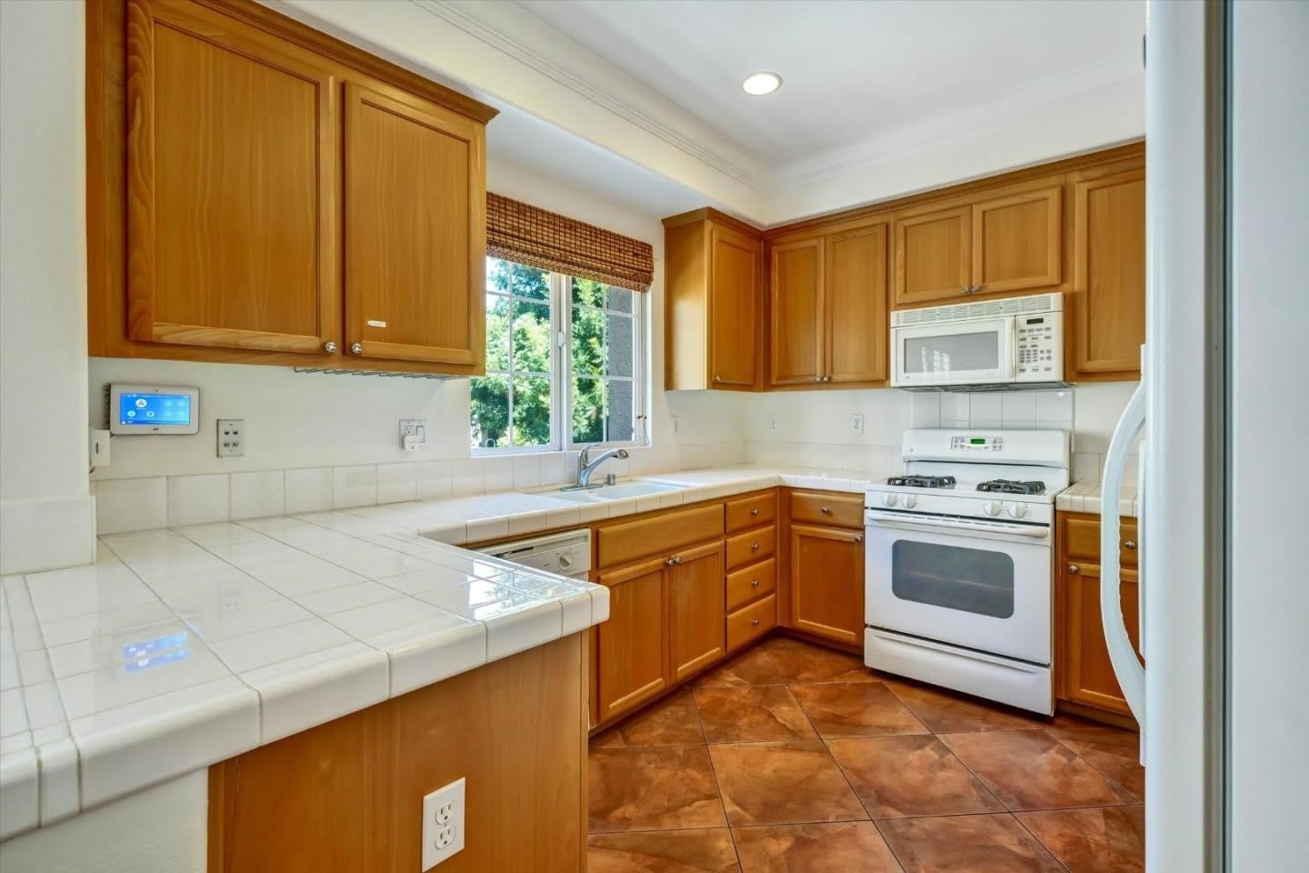378 Olive Hill DR – photo 4
