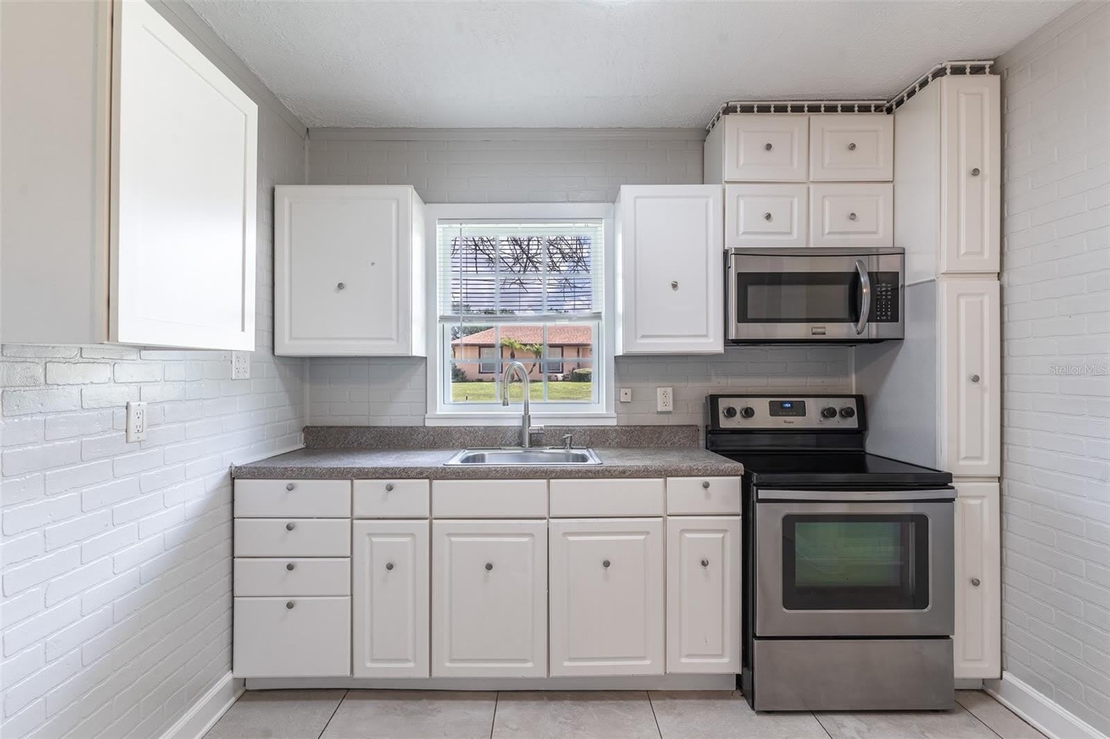 916 Cohassett Avenue – photo 3