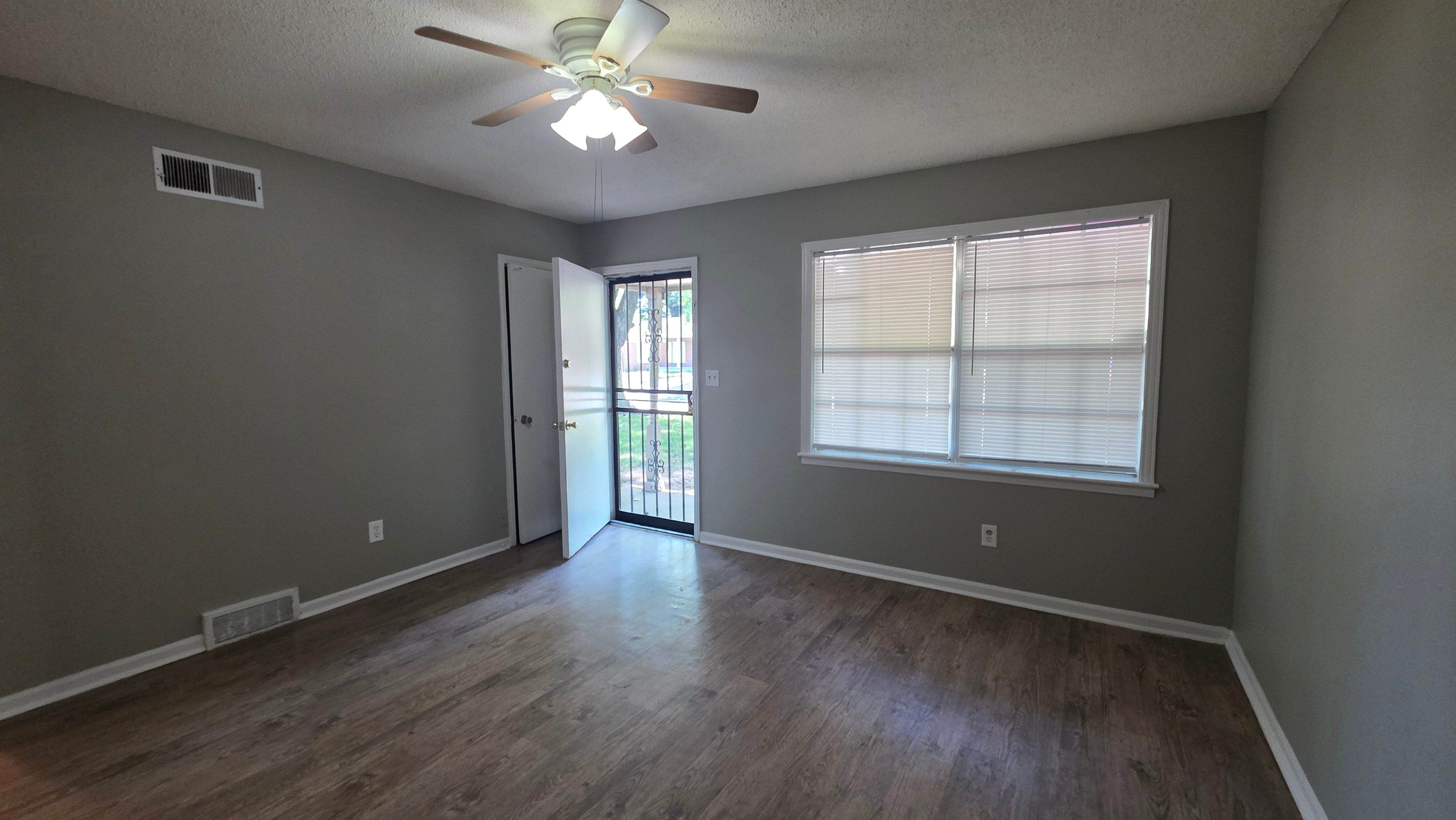 3245 Sinclair St – photo 3