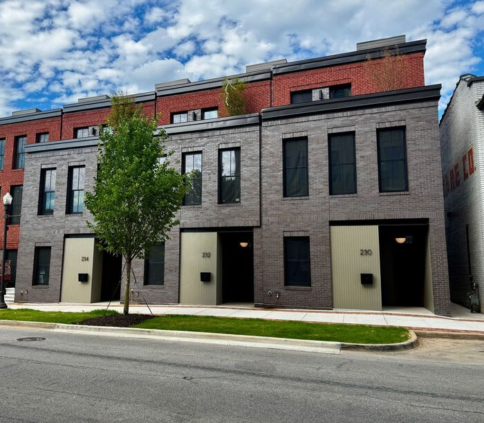 230 Washington Street Northeast – photo 1