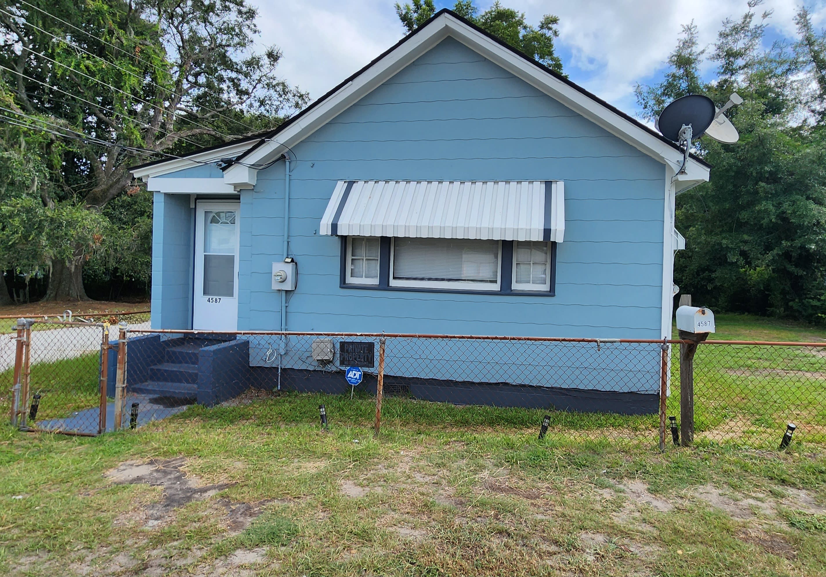 4587 Dorsey Avenue – photo 1