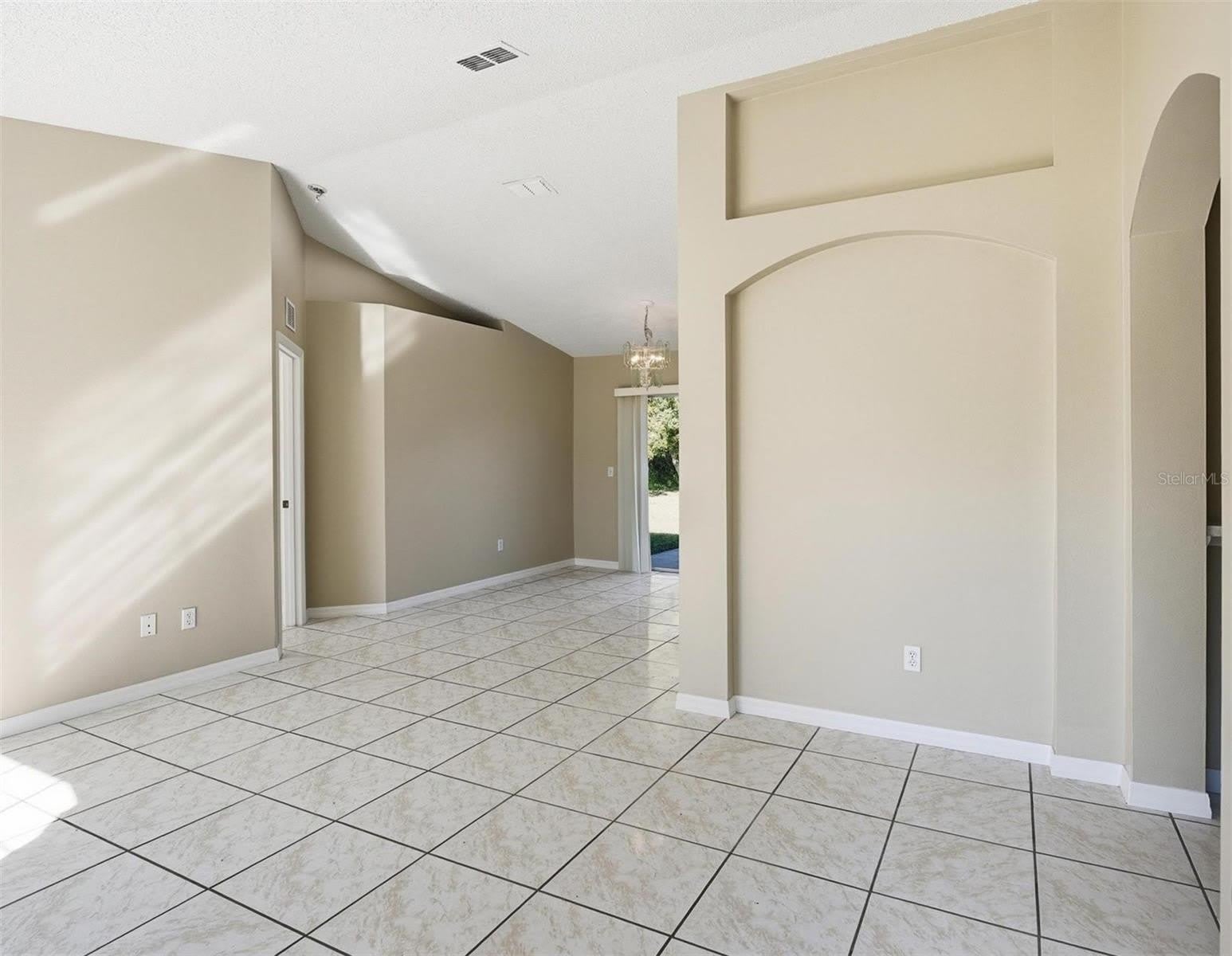 106 LA MANCHA Drive – photo 3