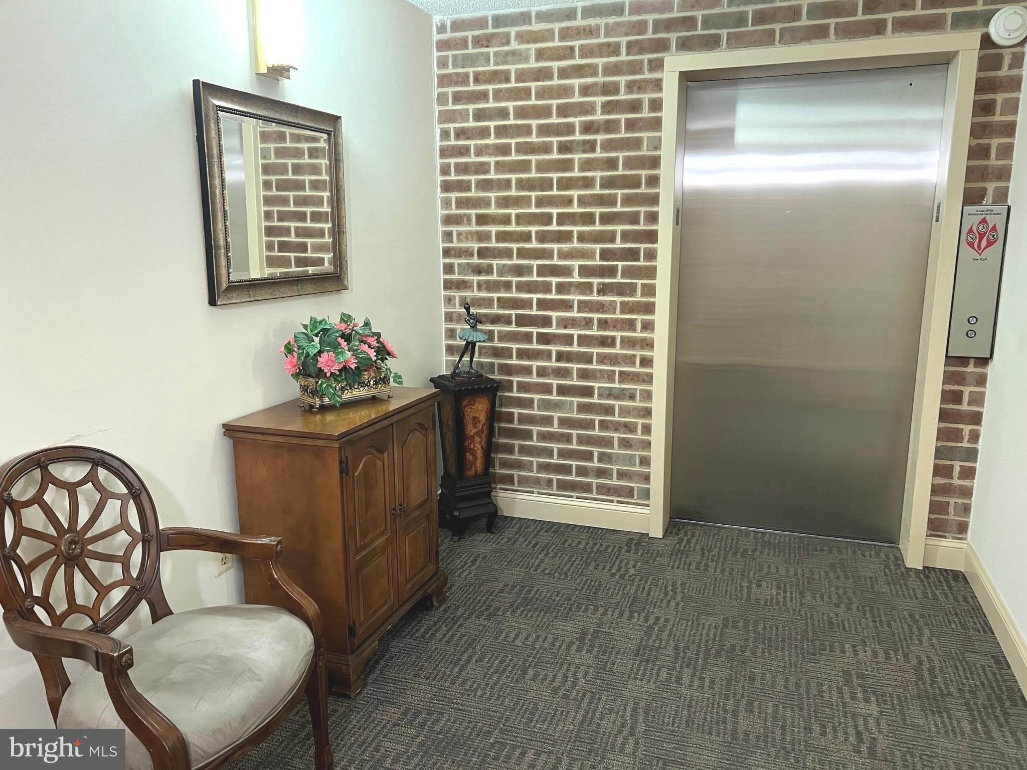 15300 BEAVERBROOK Court – photo 4