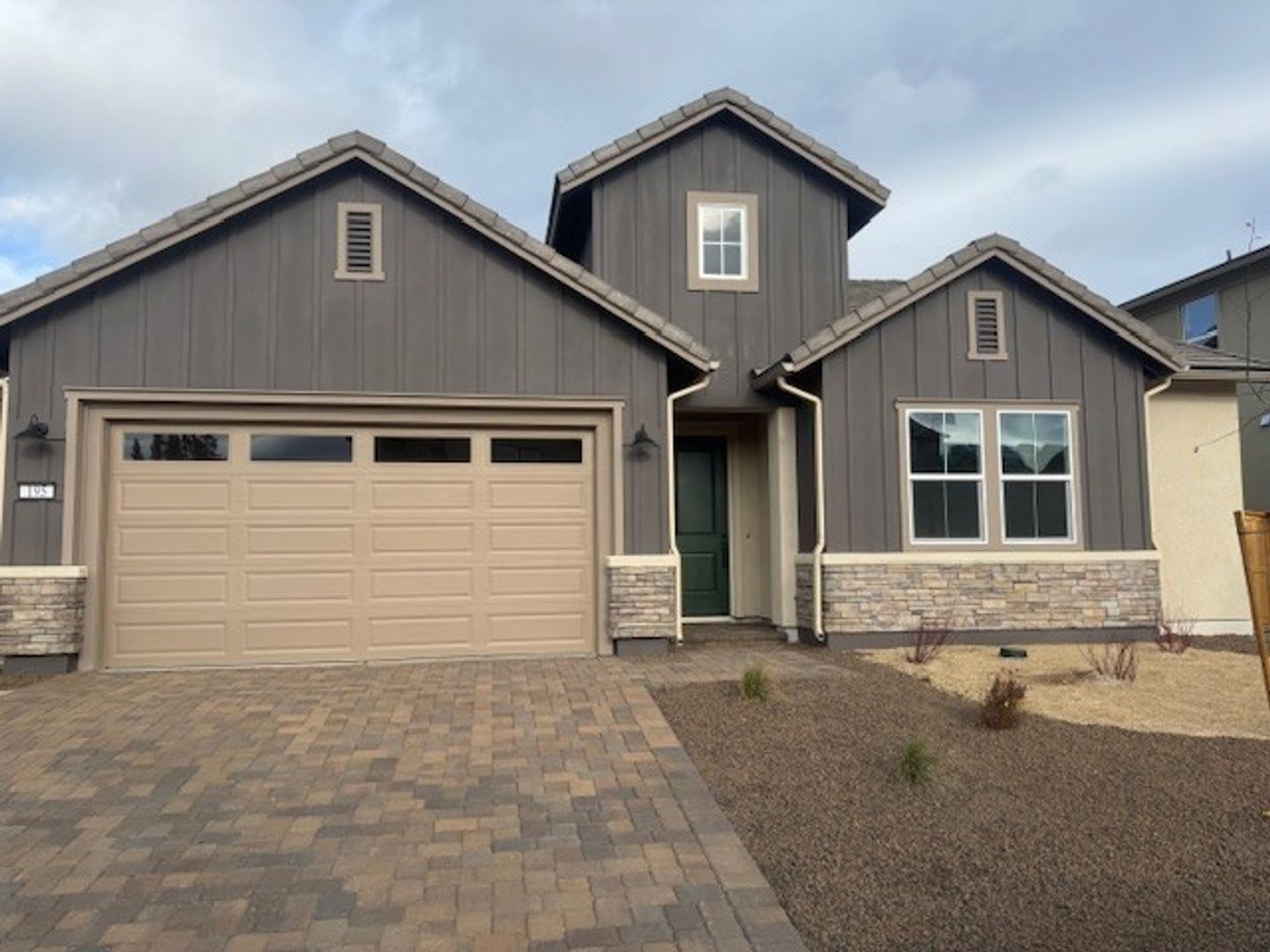 B Newer Build Verdi Three Bedroom Home Br Br – photo 2