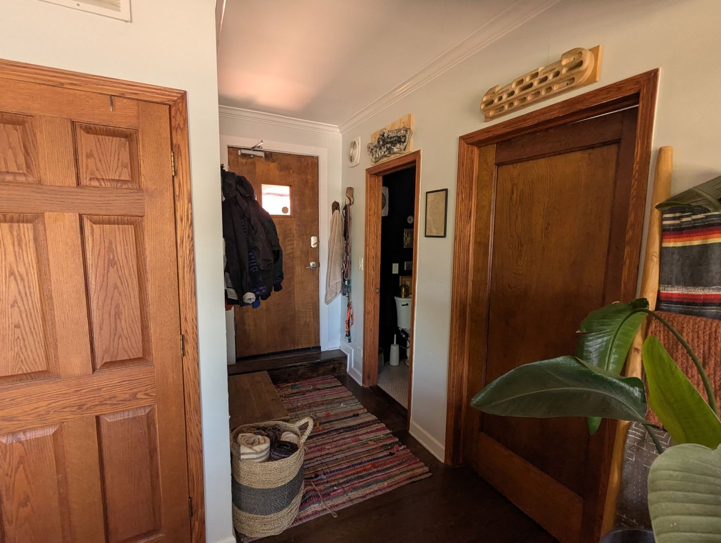 1447 W Jarvis Ave – photo 3