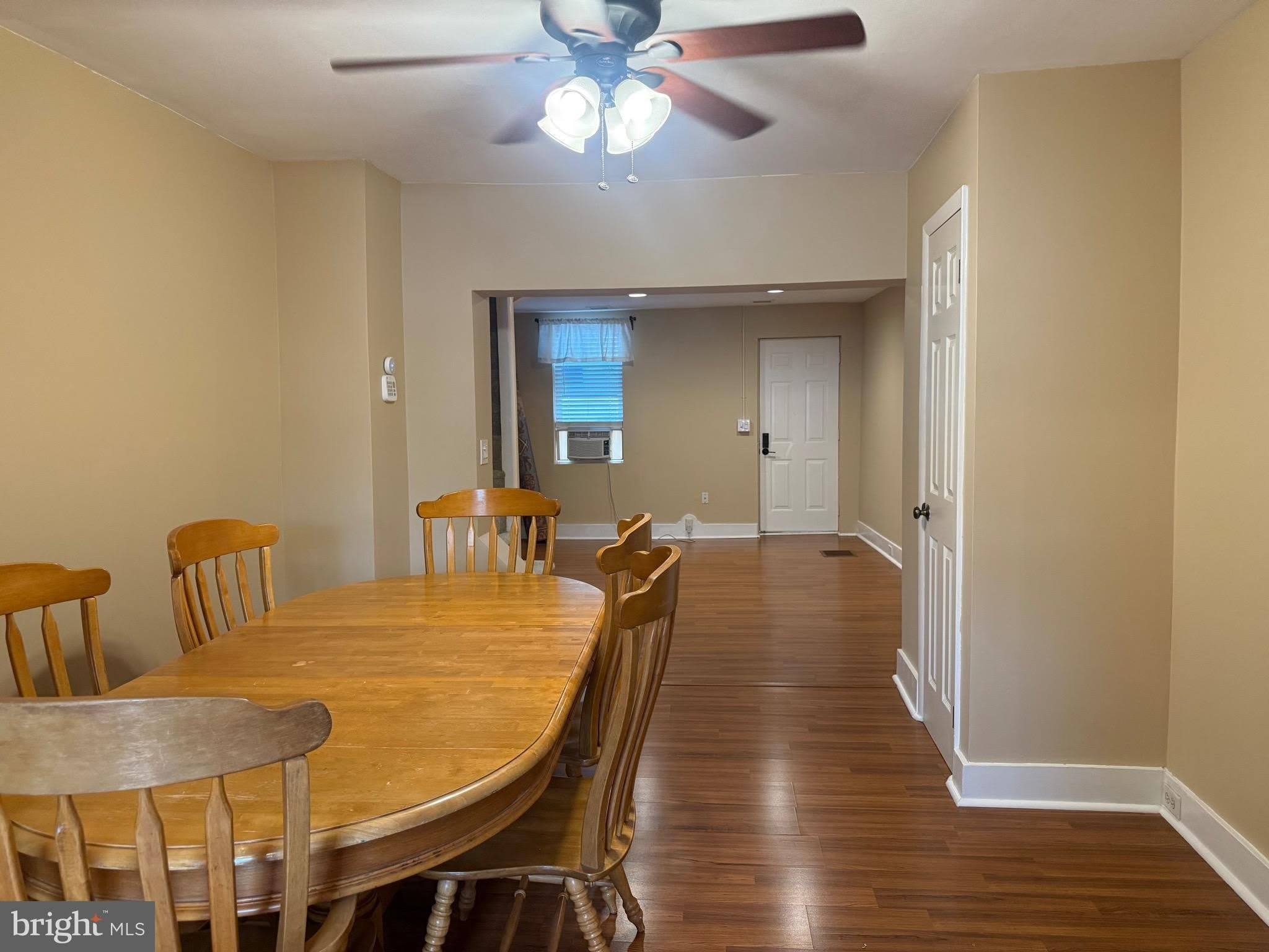 367 E Hector Street – photo 4
