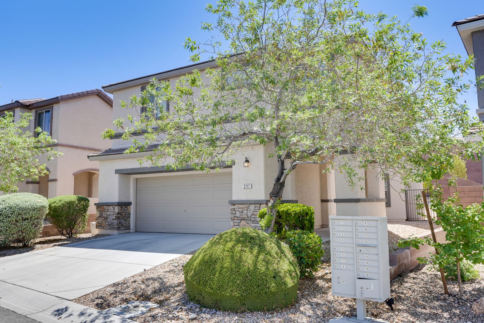 SPACIOUS 3 BEDROOM HOME IN 89044 – photo 2