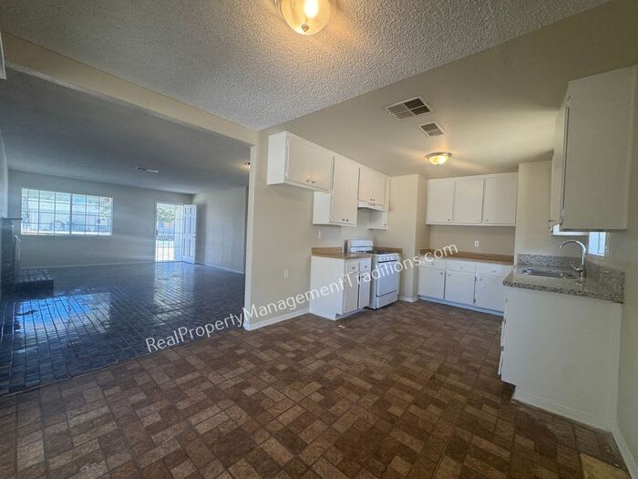 40956 176th Street East – photo 4