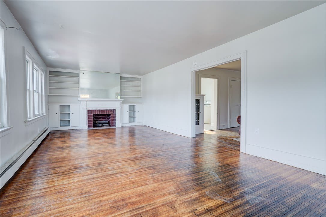 2247 Clifford Avenue – photo 4