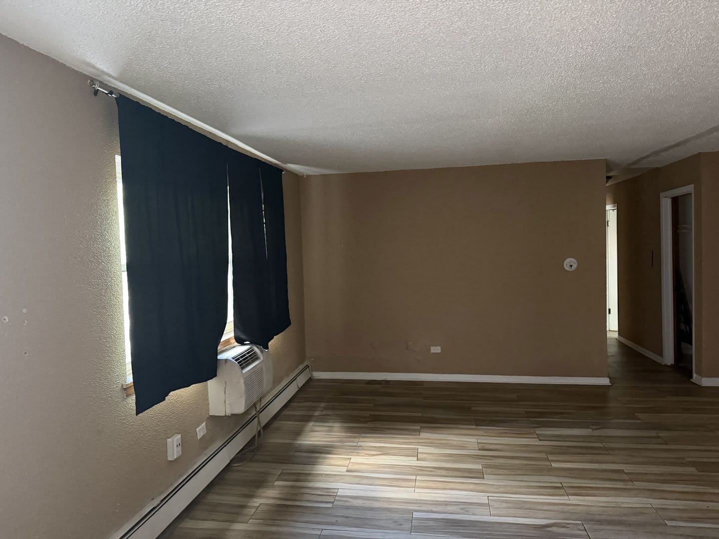 950 E 86th Street – photo 4