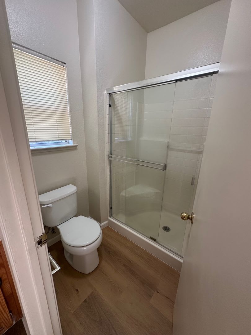 Great 1 Story Home with Lodi Schools, 2 Weeks Free Rent – photo 5