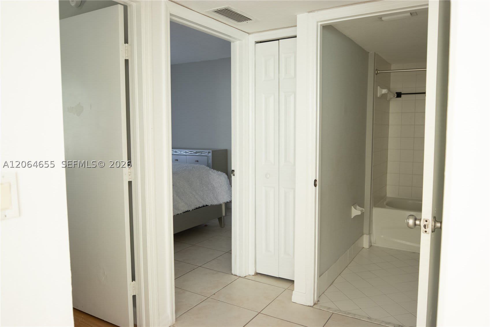 1240 SE 31st Ct – photo 5