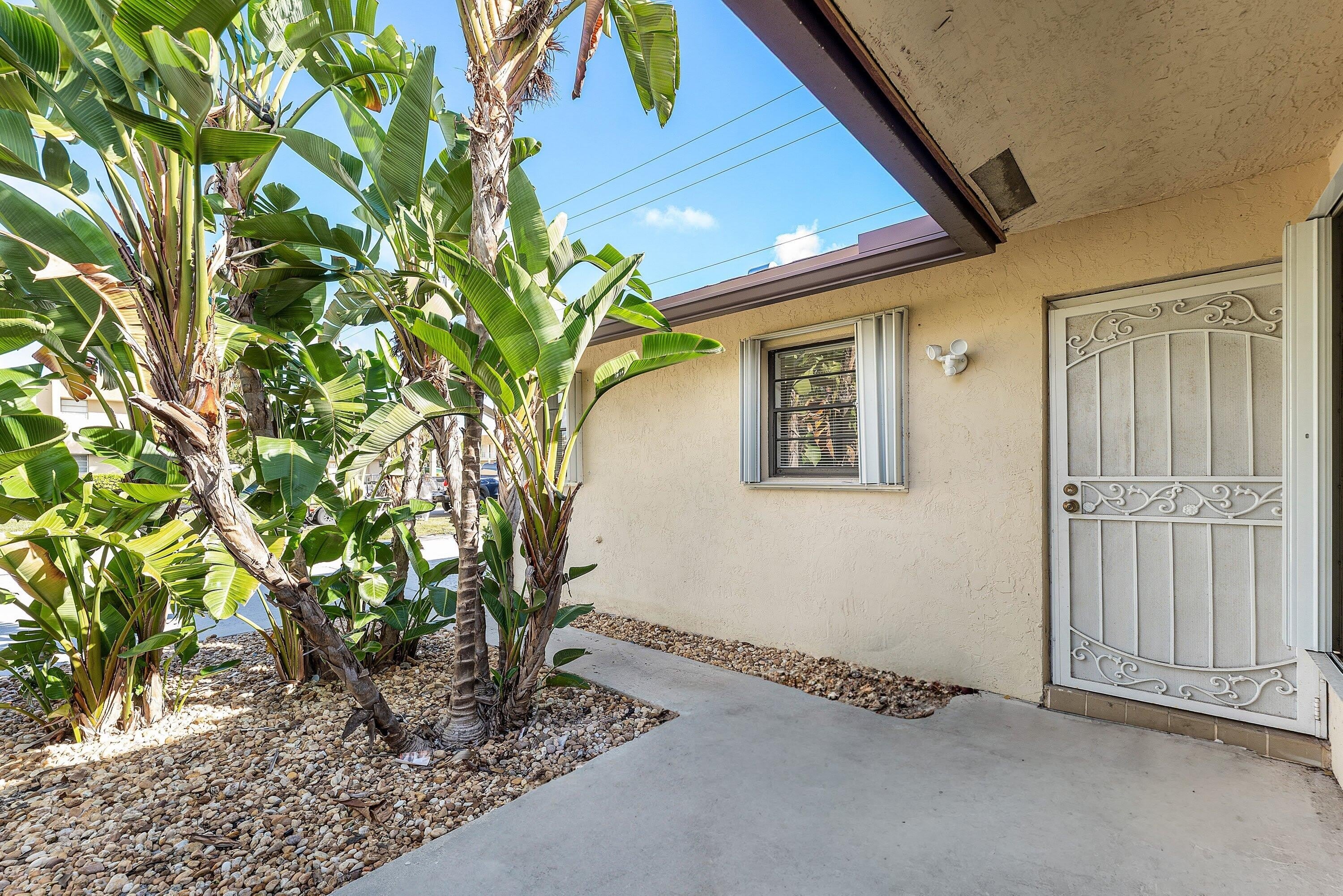 500 NE 48th Street – photo 4