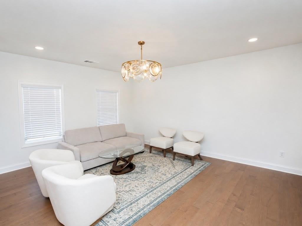 6725 Dahlgren Court – photo 4