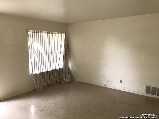 6007 MISTY VALLEY DR – photo 4