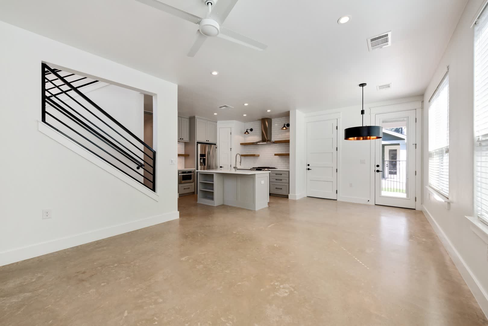 Ut Pre Lease 2018 New Construction Luxury 4 Bed 3 Bath Home In West Campus – photo 5