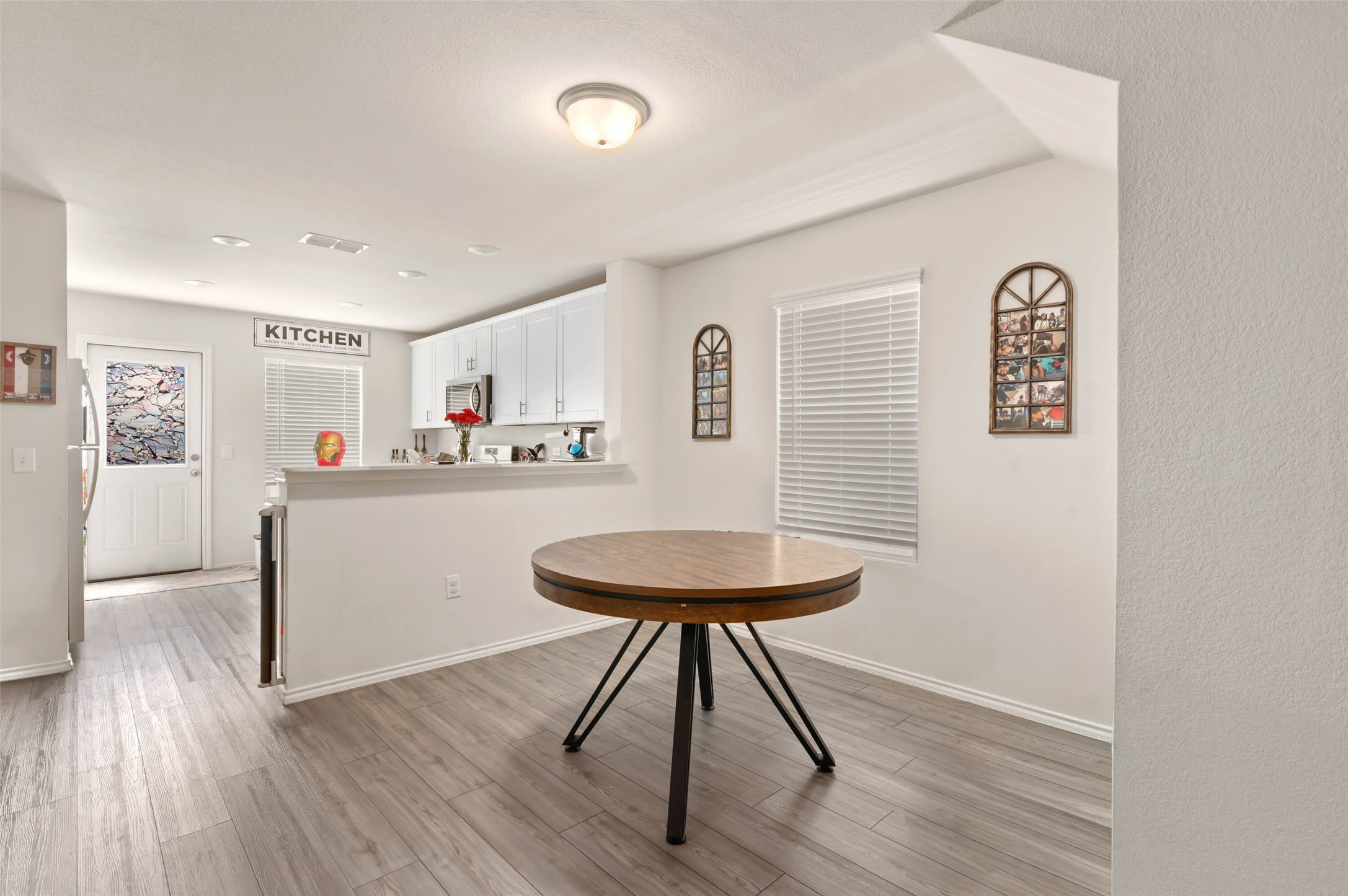 7016 Calshot Road – photo 5