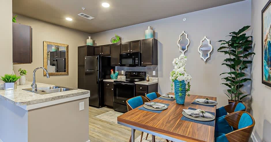 Paragon Westover Hills – photo 4