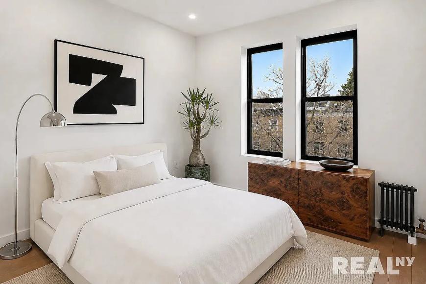 19 Wyckoff Street – photo 3