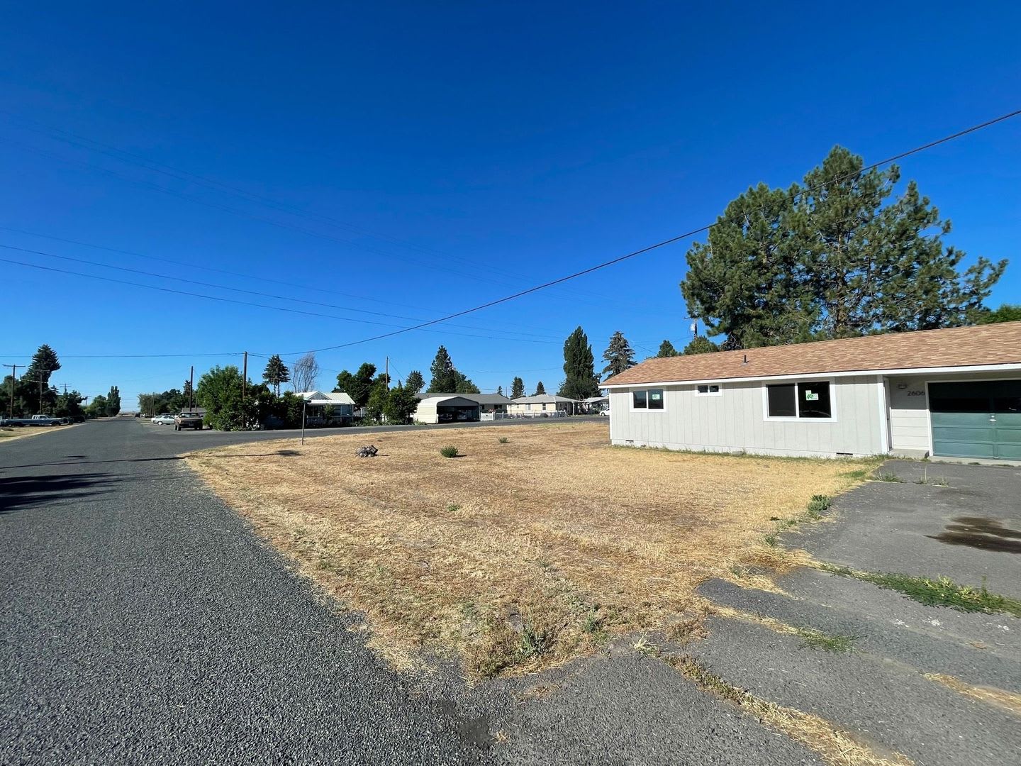 2606 N 7th (Located in Malin) – photo 2