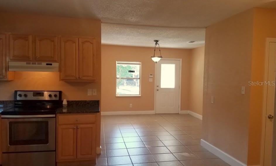 2921 W WALNUT Street – photo 4