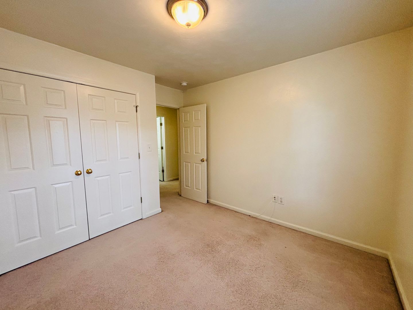 3 Bedroom 2.5 Bath Townhouse – photo 5