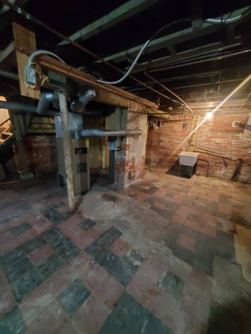 Charming 4 Bedroom Property In Prime Location Move In Today And Enjoy 50 Off On Your 2Nd Month Rent – photo 3