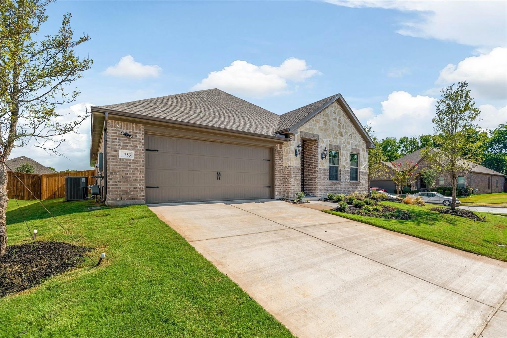 1253 Carinna Drive – photo 4