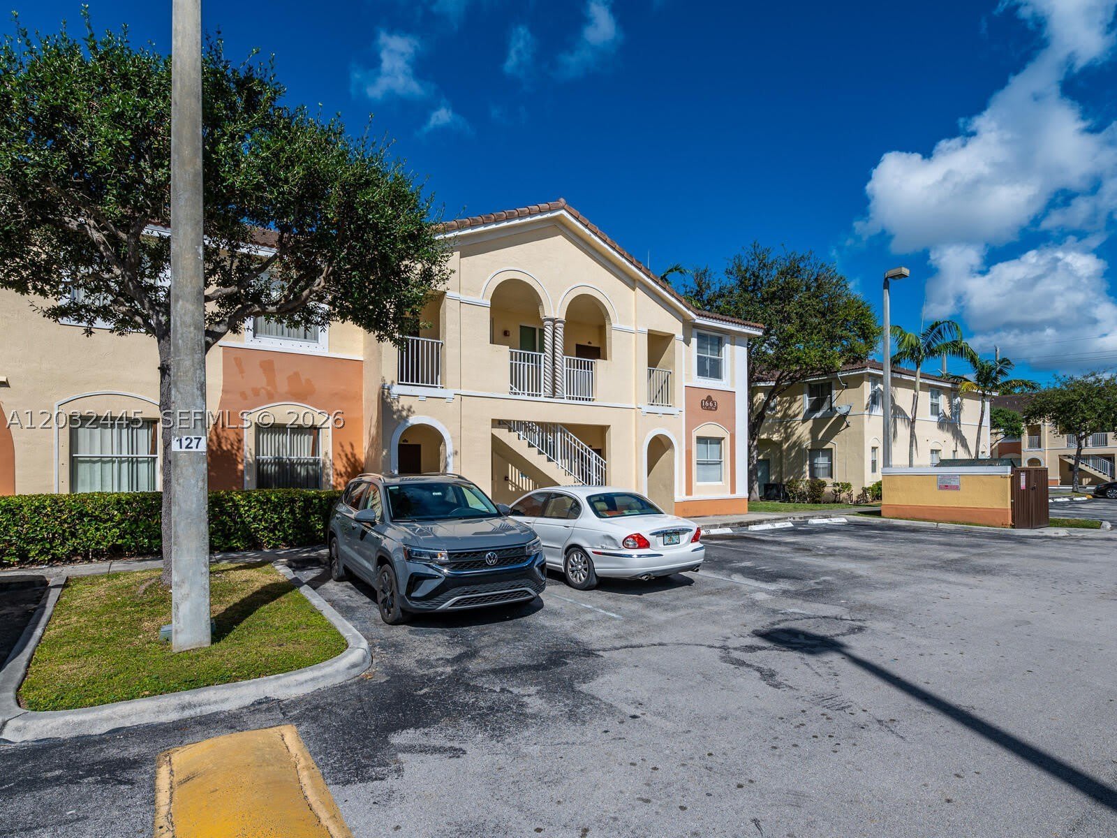 1663 SE 27th Dr – photo 3