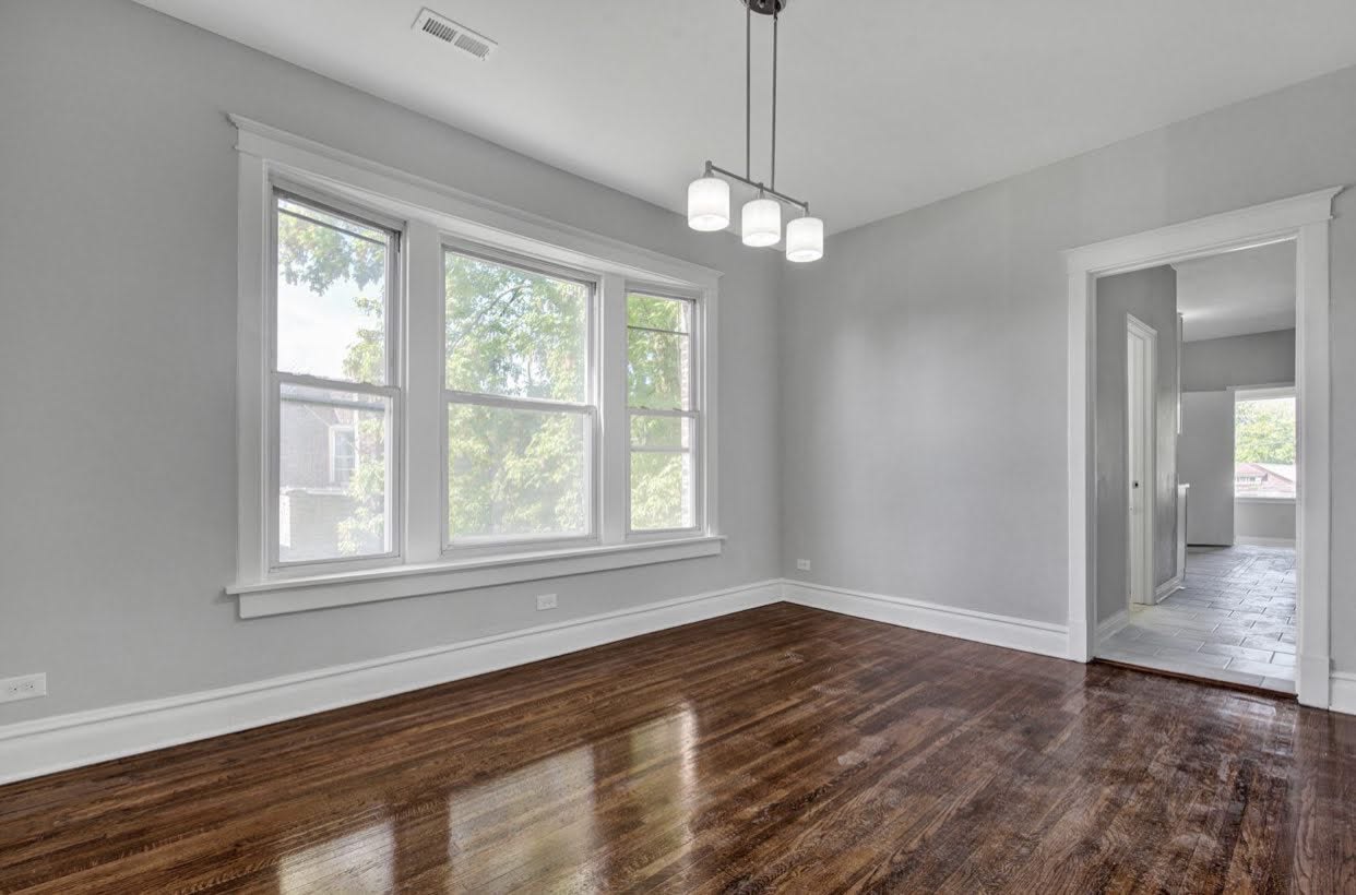 7136 South Michigan Avenue – photo 1