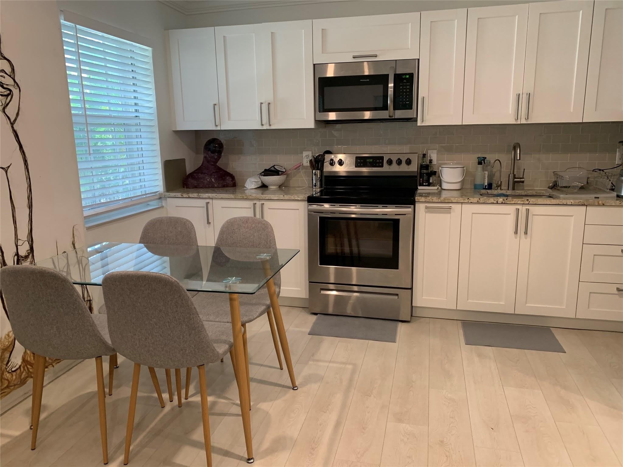 801 SW 10th Street – photo 2