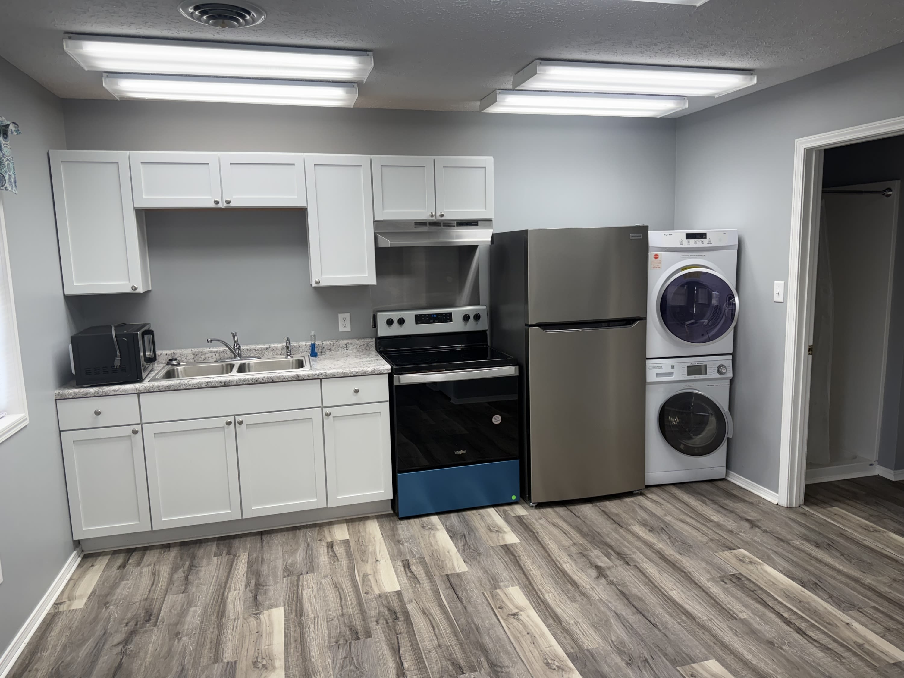 7237 New Glendale Road – photo 3