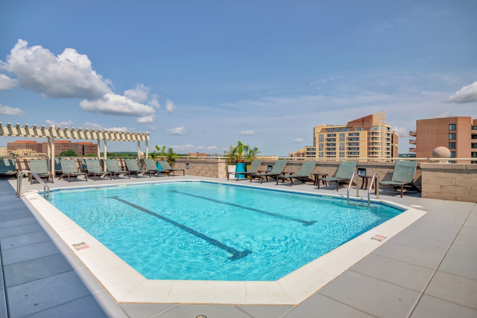 Parc Rosslyn Apartments – photo 3