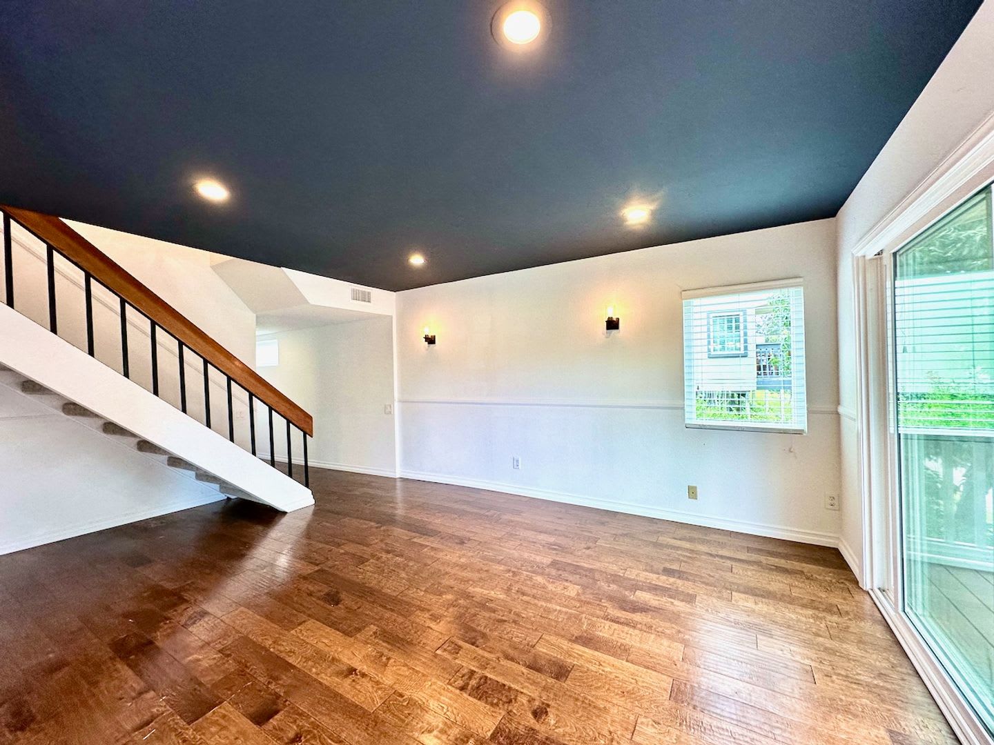 FOR RENT – photo 5