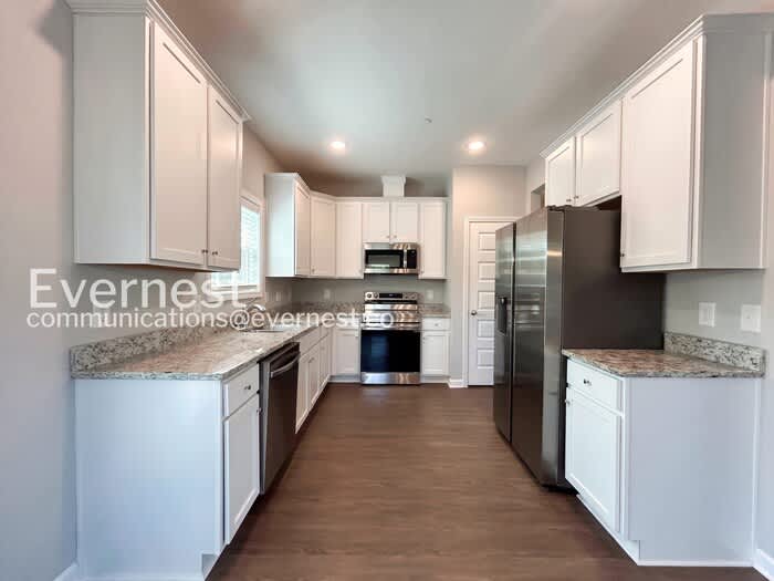1402 Pipeline Avenue – photo 5