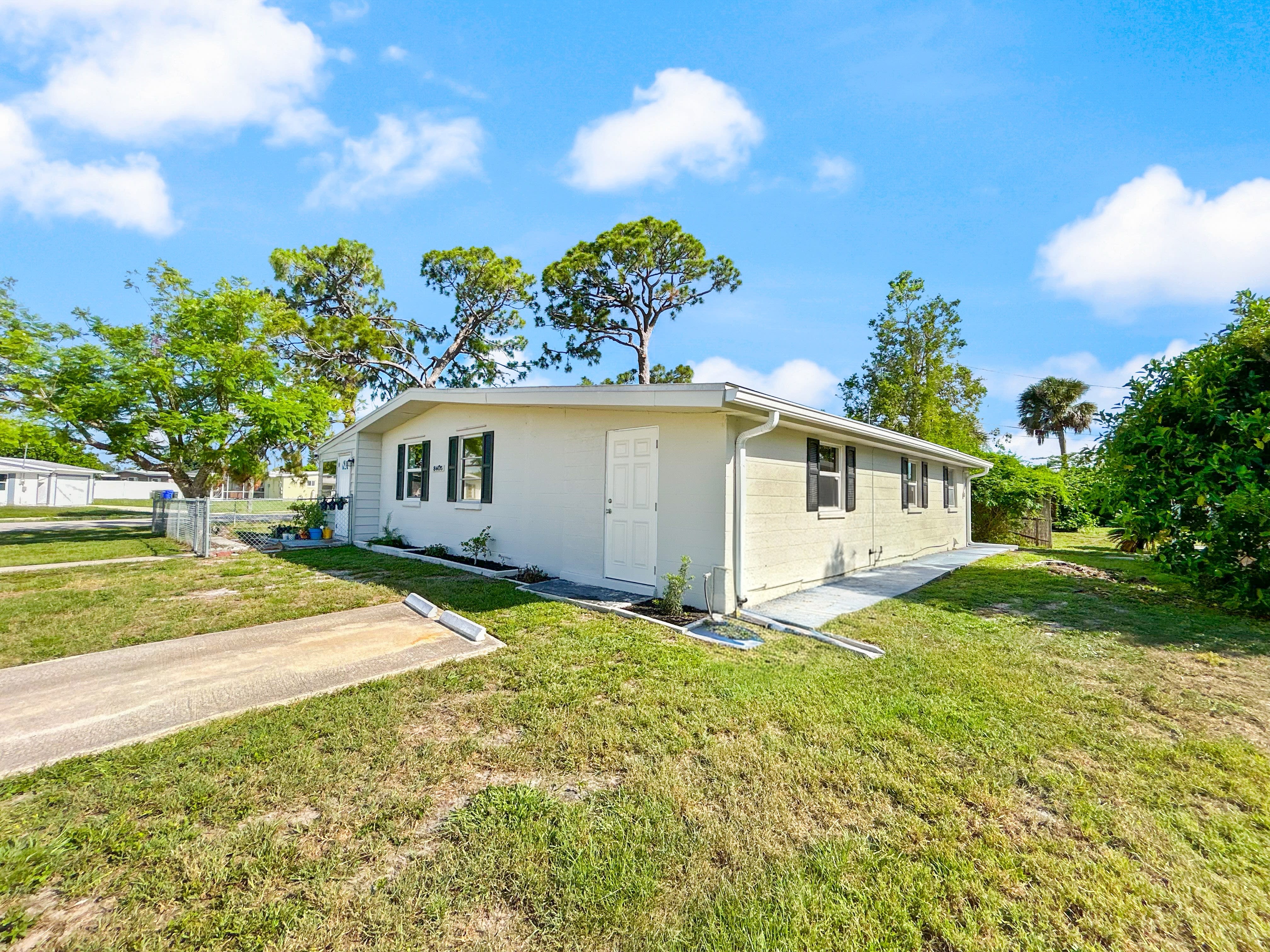 8405 Aero Avenue – photo 3