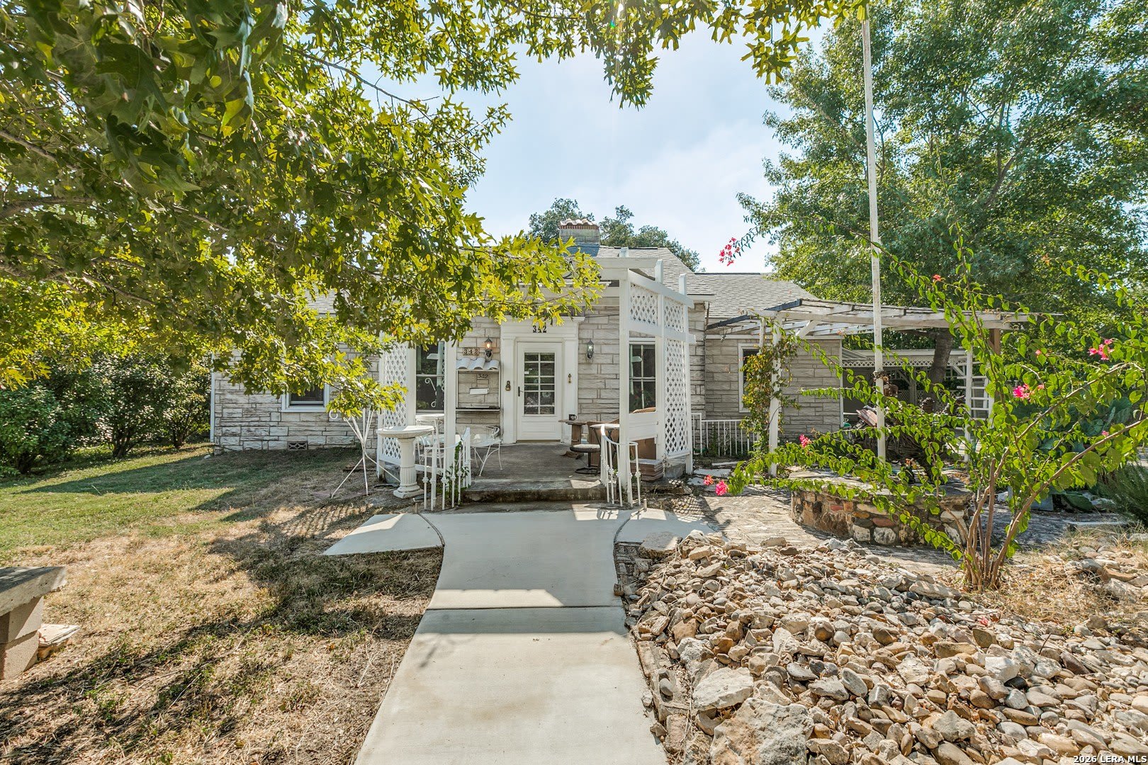 342 ALEXANDER HAMILTON DR – photo 1